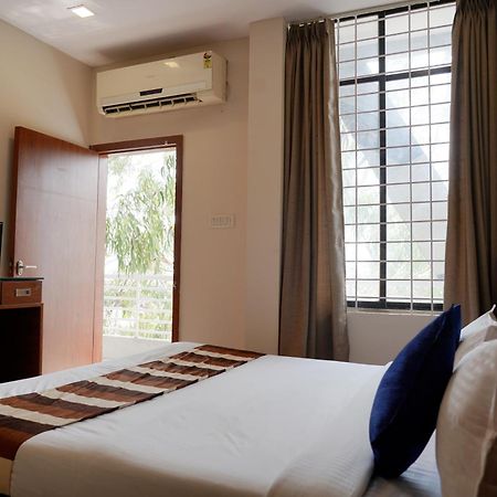 Hotel Suryodaya Ujjain Dış mekan fotoğraf