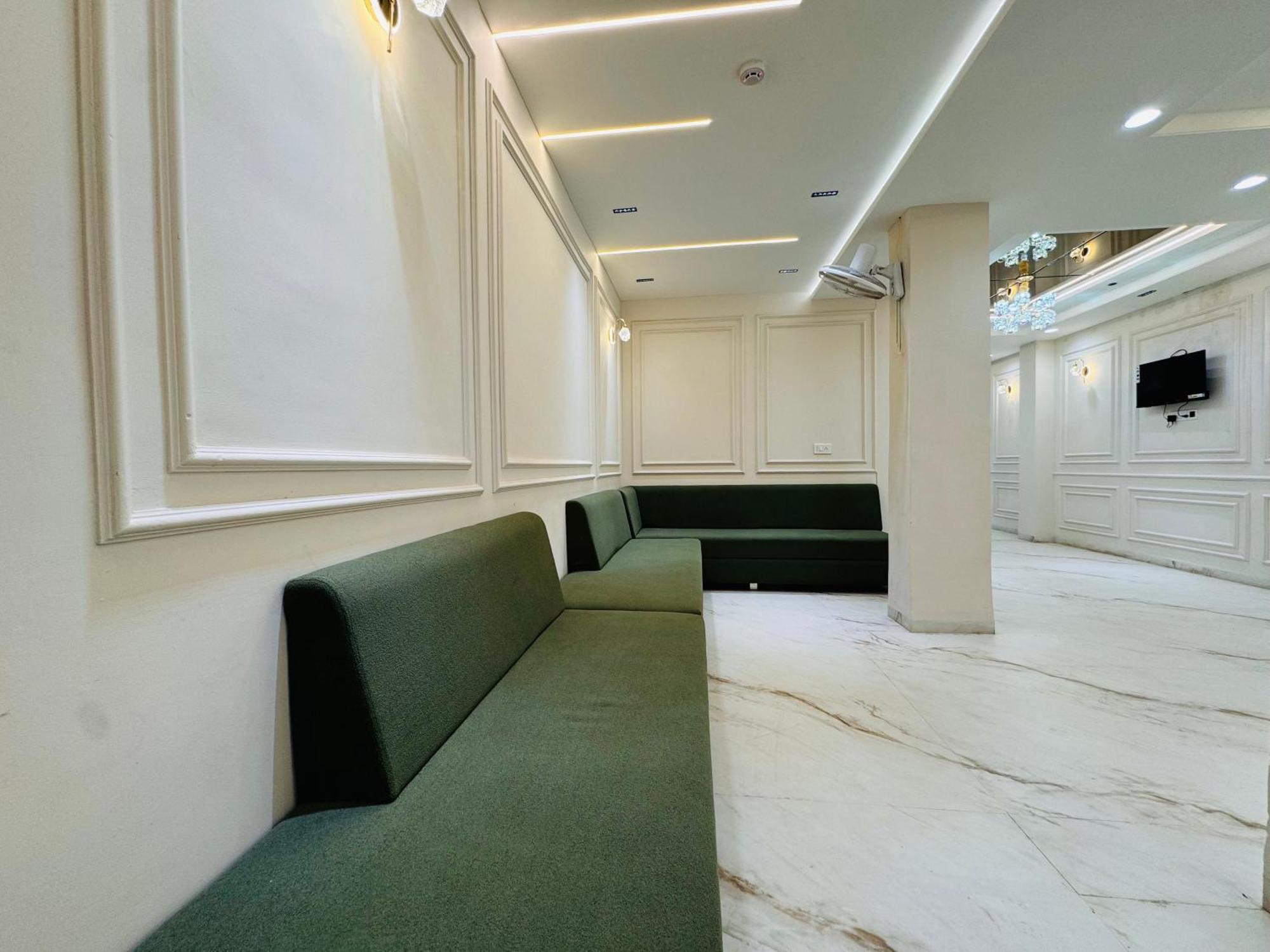 Hotel Suryodaya Ujjain Dış mekan fotoğraf