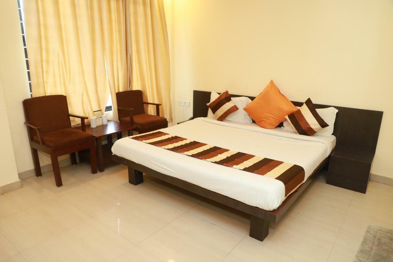 Hotel Suryodaya Ujjain Dış mekan fotoğraf