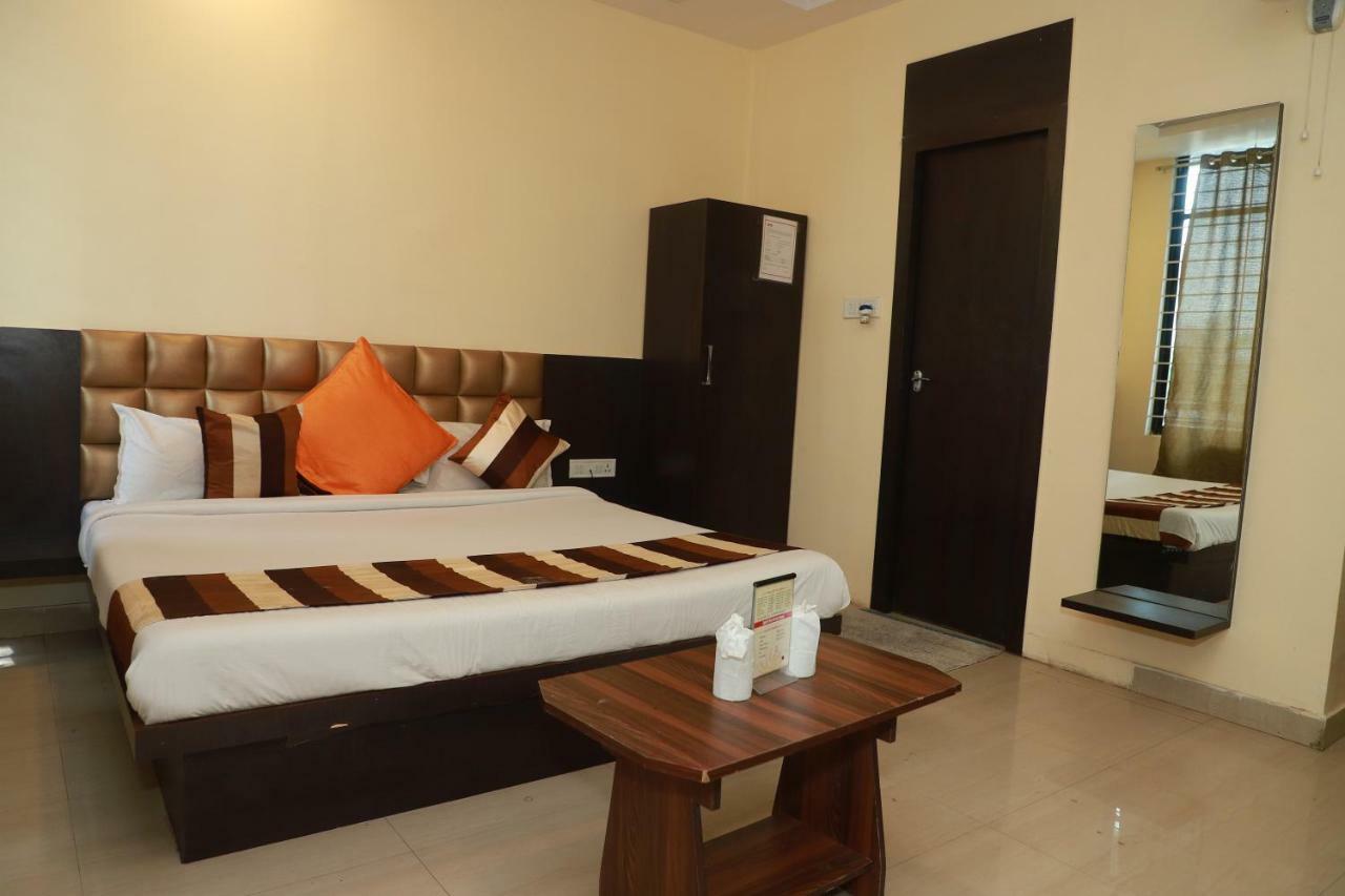 Hotel Suryodaya Ujjain Dış mekan fotoğraf