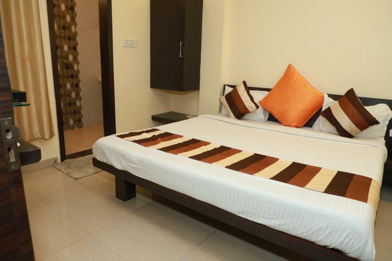 Hotel Suryodaya Ujjain Dış mekan fotoğraf