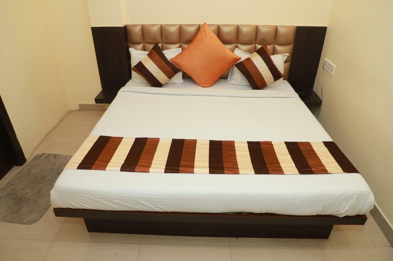 Hotel Suryodaya Ujjain Dış mekan fotoğraf