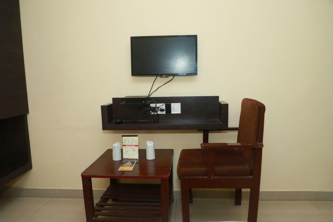 Hotel Suryodaya Ujjain Dış mekan fotoğraf